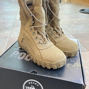 Rocky Tan Tactical Boots